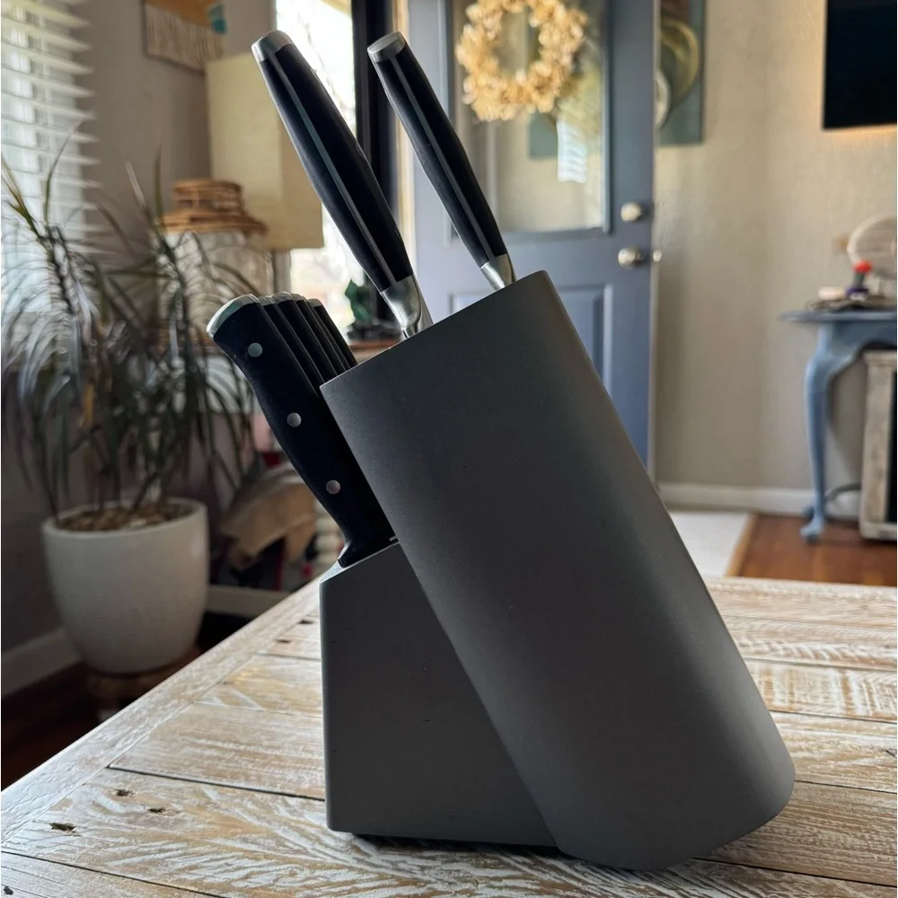 🔪Cuisinart Knife Set + Block🔪 (8 knives)